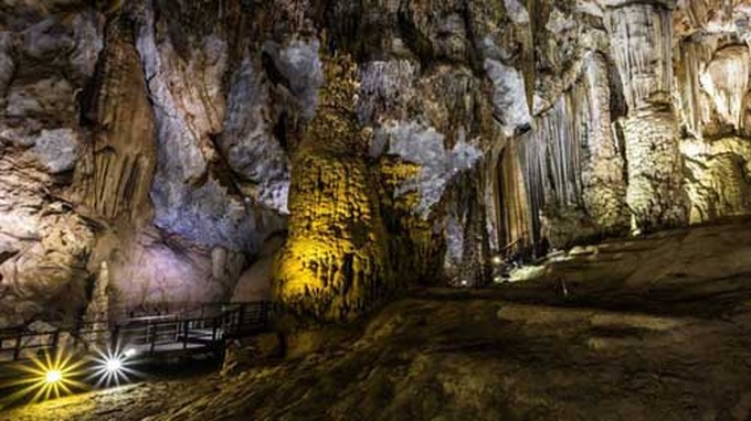 Two Vietnamese places enter world’s top 20 gorgeous natural wonders - 1