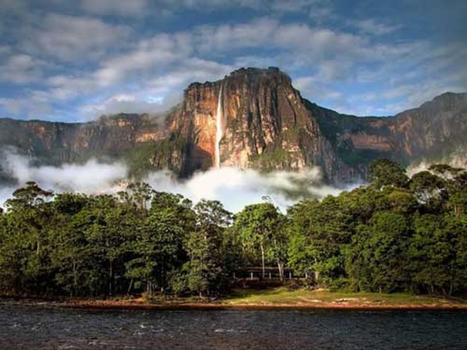 Two Vietnamese places enter world’s top 20 gorgeous natural wonders - 5