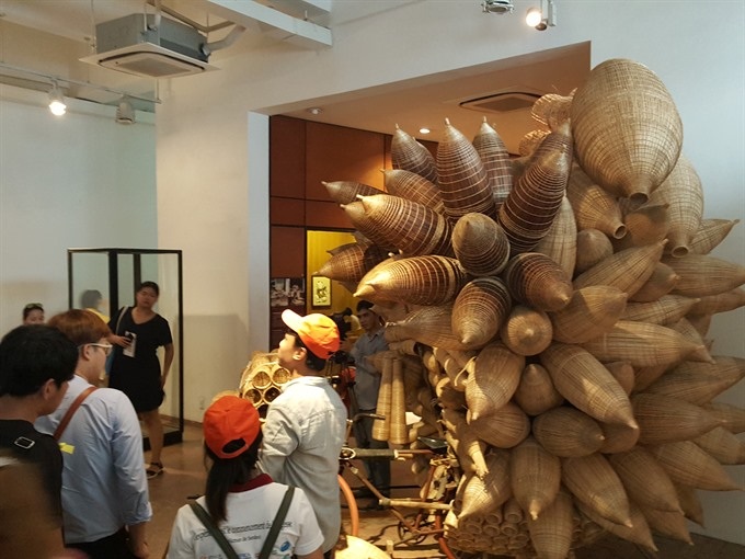 Asian students take part in Summer University in Hanoi - 1