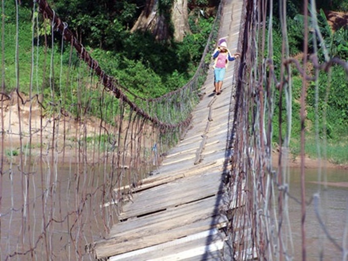 Kon Tum lacks funds to repair unsafe bridges - 1 Kon Tum lacks funds to repair unsafe bridges - 1