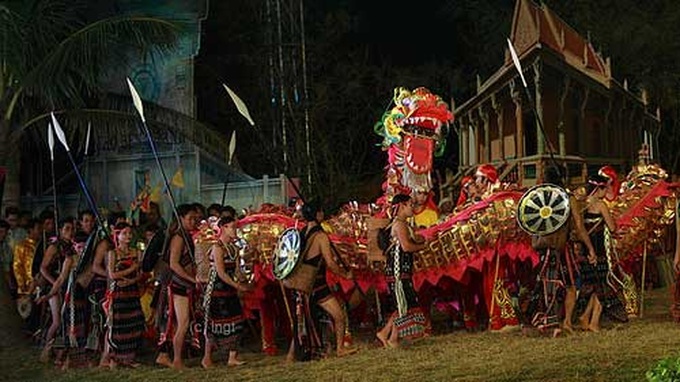 Weddings among the Van Kieu - 1