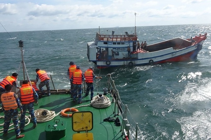Mongolian ship rescued off Vung Tau - 1