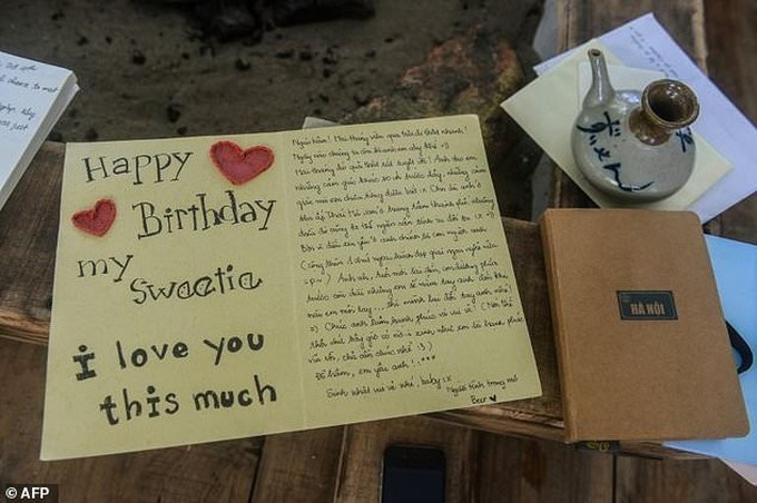 Heartache for sale at Vietnam's ex-lovers market - 3