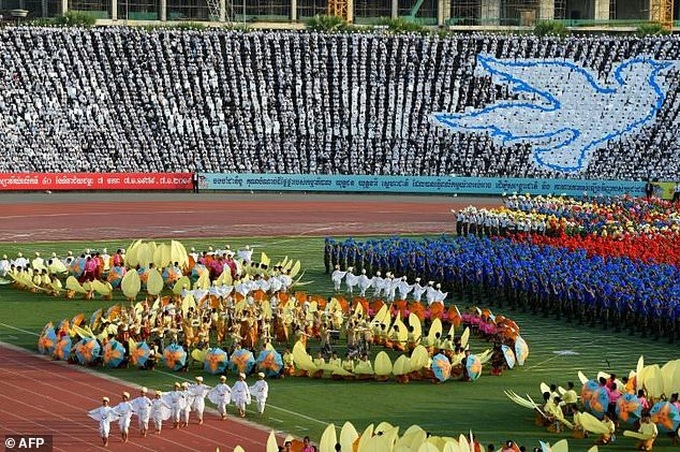Cambodia celebrates 40th anniversary of Khmer Rouge ouster - 1