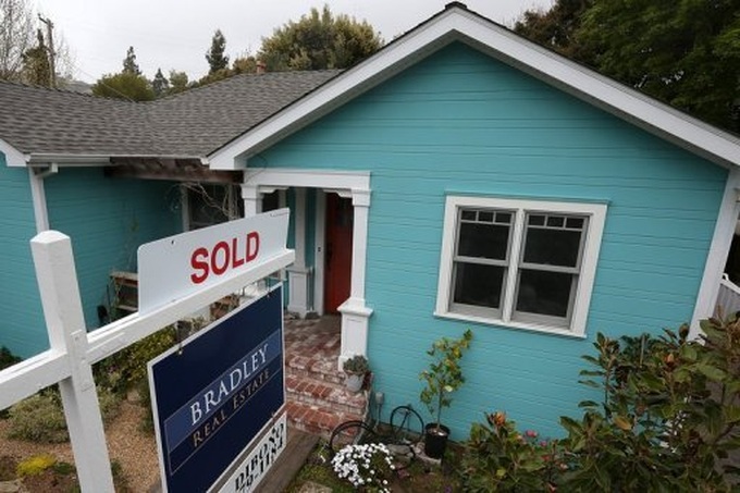 OECD says global growth 'picking up' - 1