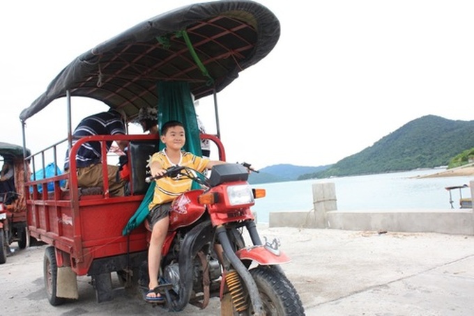 10 unique means of transport for tourists in Vietnam - 1