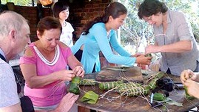 Foreign tourist arrivals fall slightly in June - 1
