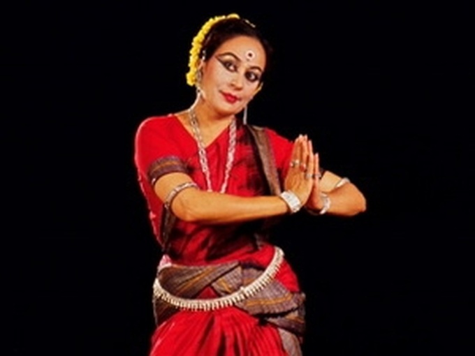 Indian classical dancing art introduced - 1