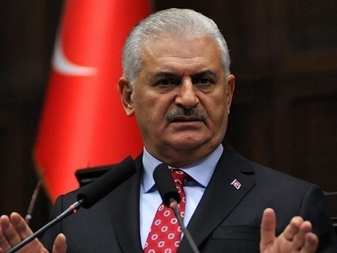 Turkey’s Prime Minister arrives, beginning Vietnam visit - 1