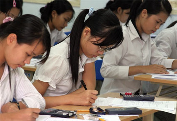 Government prioritises aid for university students - 1