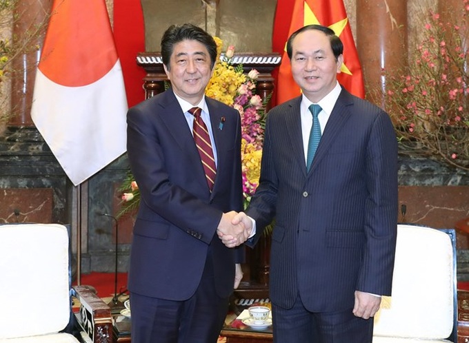Abe thanked for devotion to Vietnam-Japan partnership - 1