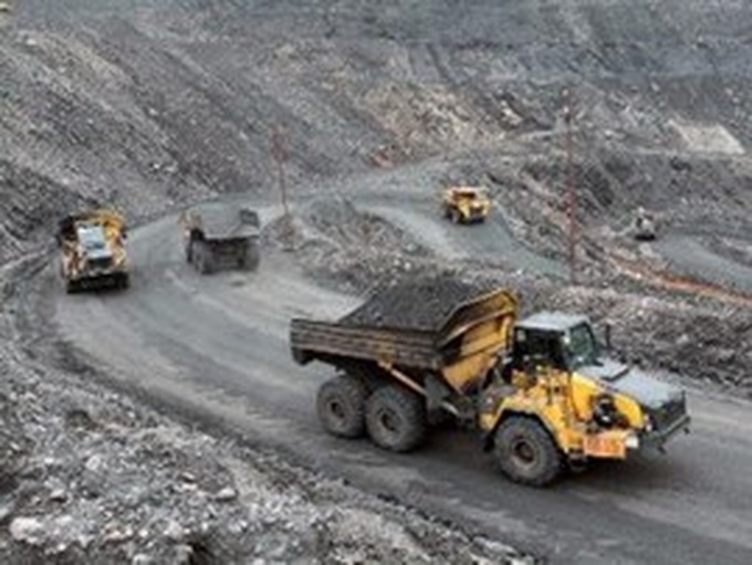 Coal sector urged to settle inventories - 1