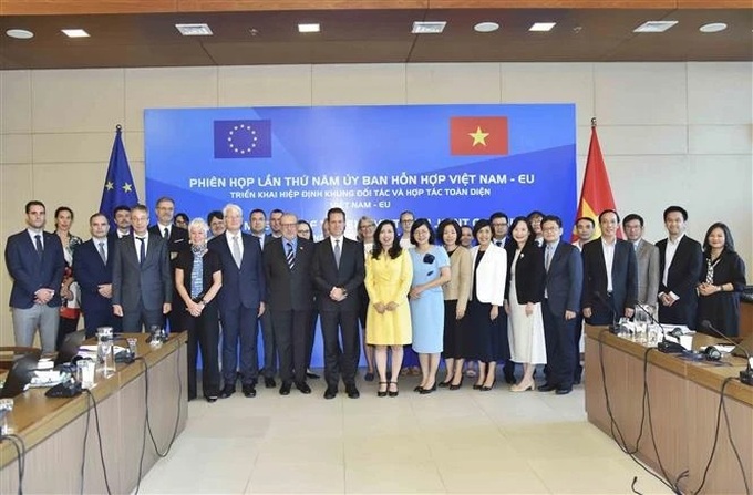 Vietnam-EU Joint Committee holds fifth meeting in Hanoi - 1