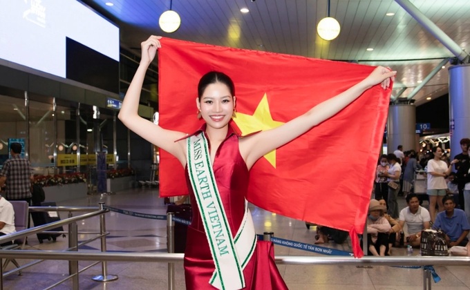 Vietnamese beauty departs for Miss Earth 2024 in Philippines - 1