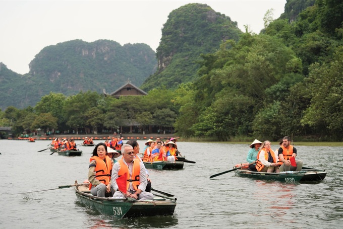 Ninh Binh's famous destinations closed on Tet days - 1