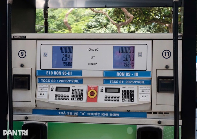 Petrolimex to replace RON 95 petrol with E10 biofuel from May 20 - 1