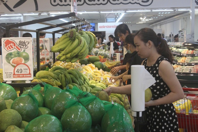 Vietnam seeks stability as retail prices set to rise - 1