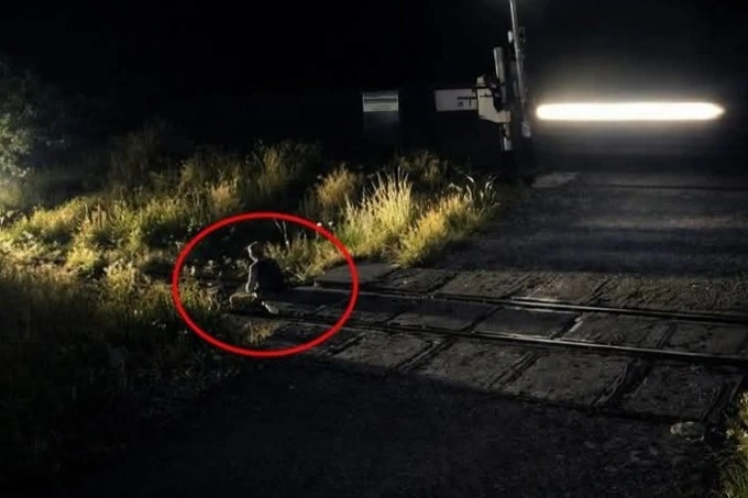 Man killed after sitting on railway tracks in Khanh Hoa - 1 Man killed after sitting on railway tracks in Khanh Hoa - 1