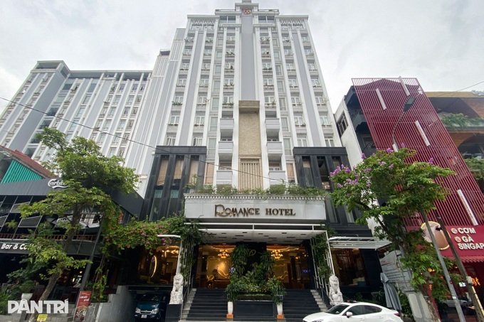 Hue orders halt to tours at hotel under enforcement - 1