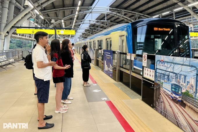 Ho Chi Minh City metro line posts strong first year profit - 1