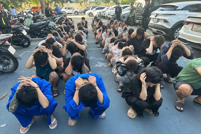 Ho Chi Minh City police arrest 140 in major drug ring - 1