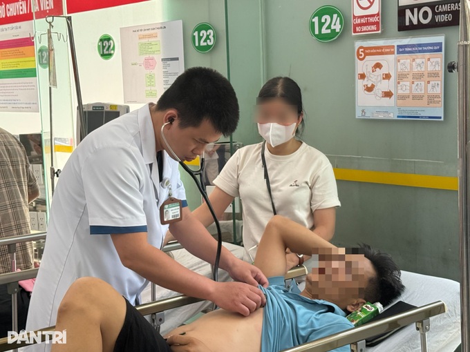 Hanoi hospital sees emergency cases rise amid heatwave - 1 Hanoi hospital sees emergency cases rise amid heatwave - 1