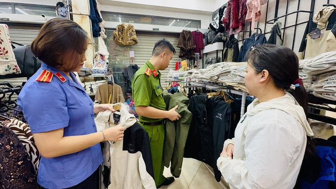 Lao Cai charges two traders over counterfeit branded goods - 2 Lao Cai charges two traders over counterfeit branded goods - 2