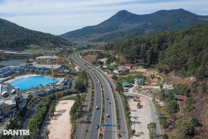 Lam Dong considers USD 2.1 billion expressway project - 1