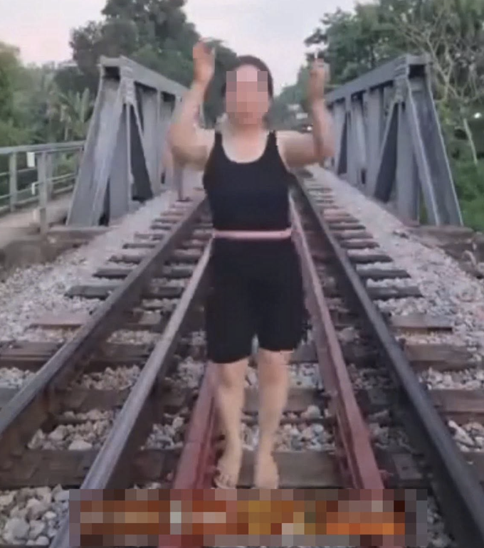 Woman fined for livestreaming exercise on railway tracks - 2 Woman fined for livestreaming exercise on railway tracks - 2