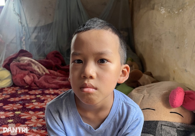 Boy with brain tumour receives USD 10,400 in community support - 2