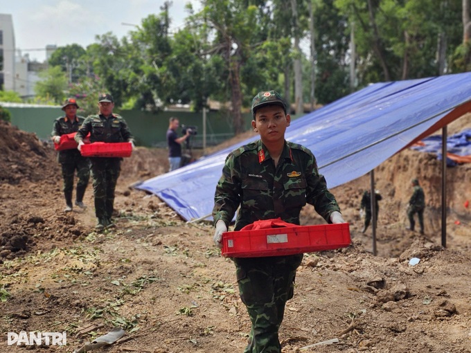 Search at Ho Chi Minh City park uncovers 209 soldiers' remains - 1