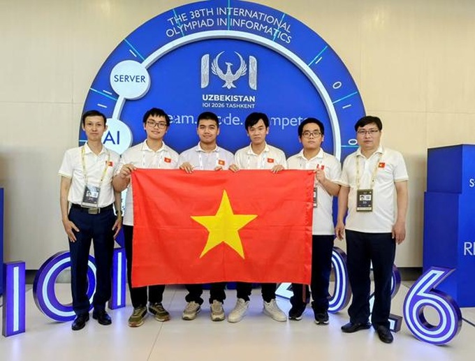 Vietnamese student wins two world Olympic gold medals in a week - 1 Vietnamese student wins two world Olympic gold medals in a week - 1