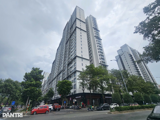 Affordable apartments become increasingly scarce in Hanoi and HCM City - 1