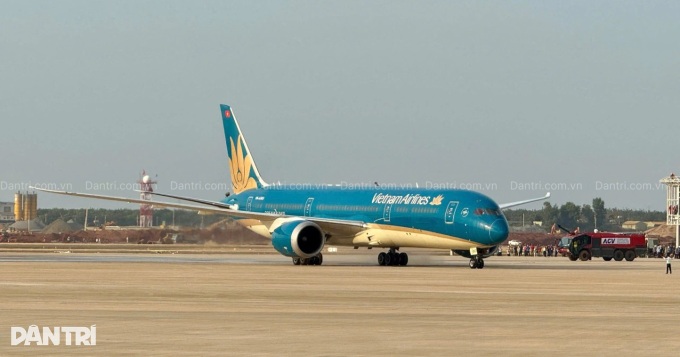 Vietnam approves calibration flights at Long Thanh Airport - 1