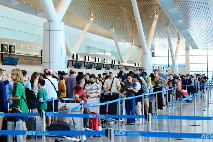 Vietnam aviation authority urges six airlines to expand domestic routes - 1