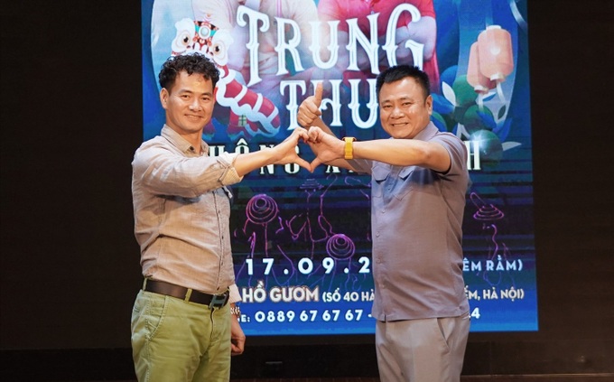 Tự Long, Xuân Bắc và nhiều nghệ sĩ tổ chức “Trung thu không xa cách” - 1 Tự Long, Xuân Bắc và nhiều nghệ sĩ tổ chức “Trung thu không xa cách” - 1
