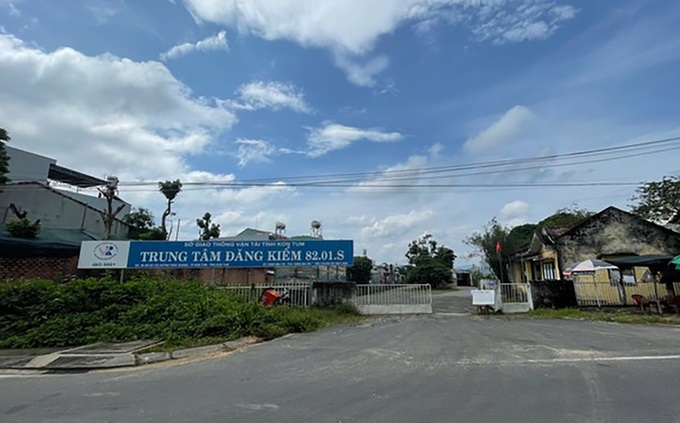 Khởi tố vụ khai thác trái phép 4.700m2 đất rừng phòng hộ ở Kon Tum - 2 Khởi tố vụ khai thác trái phép 4.700m2 đất rừng phòng hộ ở Kon Tum - 2