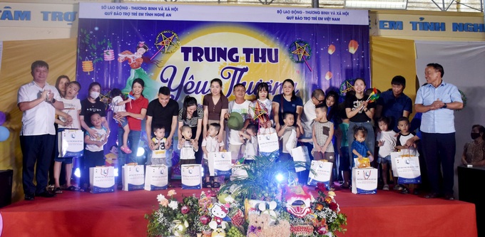 Lắng nghe trẻ em để "mầm xanh" lớn lên trong môi trường đầy đủ yêu thương - 1 Lắng nghe trẻ em để "mầm xanh" lớn lên trong môi trường đầy đủ yêu thương - 1