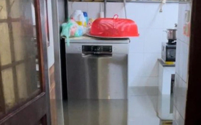 Nhiều cách xử lý nhanh, hiệu quả các thiết bị điện tử bị ngập nước - 1 Nhiều cách xử lý nhanh, hiệu quả các thiết bị điện tử bị ngập nước - 1