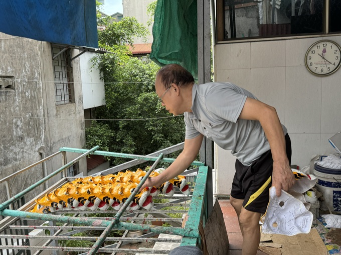 Nghệ nhân giữ nghề mặt nạ giấy bồi nơi phố cổ - 2 Nghệ nhân giữ nghề mặt nạ giấy bồi nơi phố cổ - 2