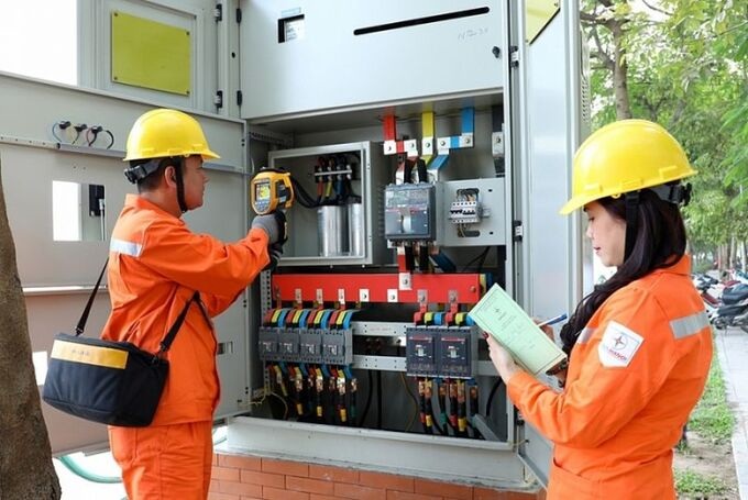 Chi tiết giá bán buôn, bán lẻ điện áp dụng từ ngày 11/10 - 1 Chi tiết giá bán buôn, bán lẻ điện áp dụng từ ngày 11/10 - 1
