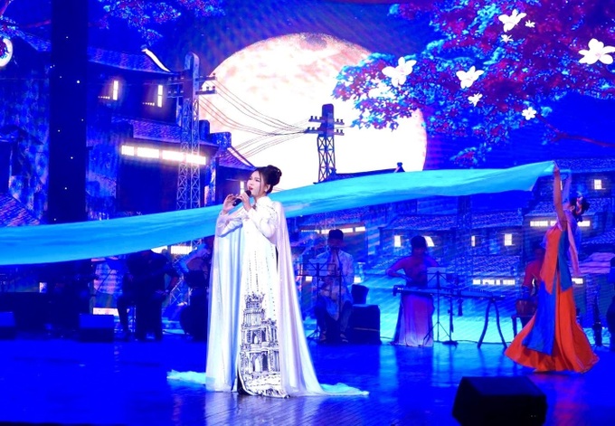 Vang lên những thanh âm Hà Nội trong chiều thu lá đổ - 1 Vang lên những thanh âm Hà Nội trong chiều thu lá đổ - 1