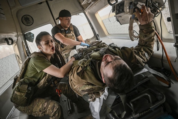 Ukraine: Người dân đối mặt thách thức về tâm lý do ám ảnh xung đột - 1 Ukraine: Người dân đối mặt thách thức về tâm lý do ám ảnh xung đột - 1