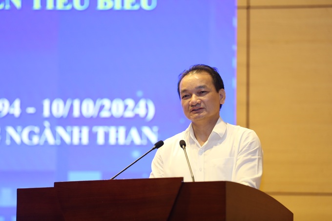 Tuyên dương thanh niên, thợ mỏ trẻ tiêu biểu năm 2024 - 1 Tuyên dương thanh niên, thợ mỏ trẻ tiêu biểu năm 2024 - 1