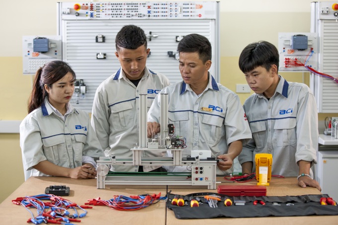 Bắc Ninh: Nâng cao chất lượng nguồn nhân lực đáp ứng doanh nghiệp FDI - 1 Bắc Ninh: Nâng cao chất lượng nguồn nhân lực đáp ứng doanh nghiệp FDI - 1