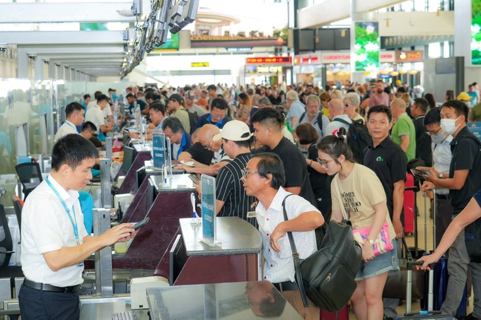Hủy kế hoạch về quê ăn tết vì giá vé máy bay quá cao - 1 Hủy kế hoạch về quê ăn tết vì giá vé máy bay quá cao - 1