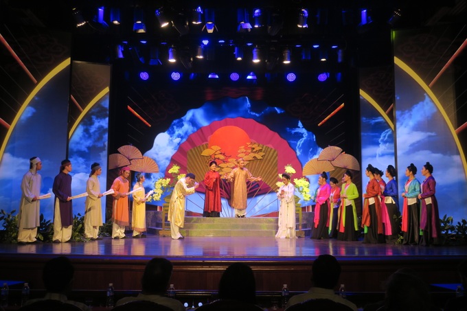 Hai chương trình "Anh trai" tạo tiếng vang song ngành sân khấu còn khó khăn - 2 Hai chương trình "Anh trai" tạo tiếng vang song ngành sân khấu còn khó khăn - 2