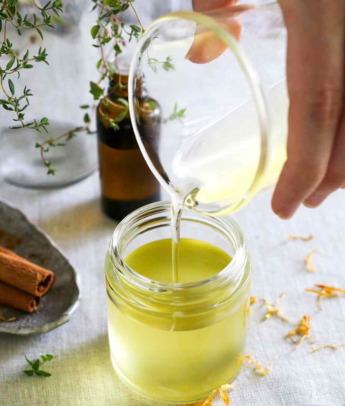 Mẹo giảm ho và nghẹt mũi bằng tinh dầu tự làm, an toàn và hiệu quả - 1 Mẹo giảm ho và nghẹt mũi bằng tinh dầu tự làm, an toàn và hiệu quả - 1