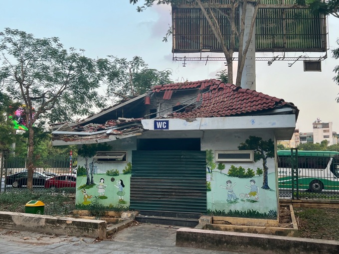 Hanoi's major parks deteriorate - 9