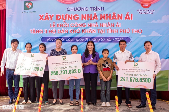 Five houses built for disadvantaged in Phu Tho and Bac Giang - 2